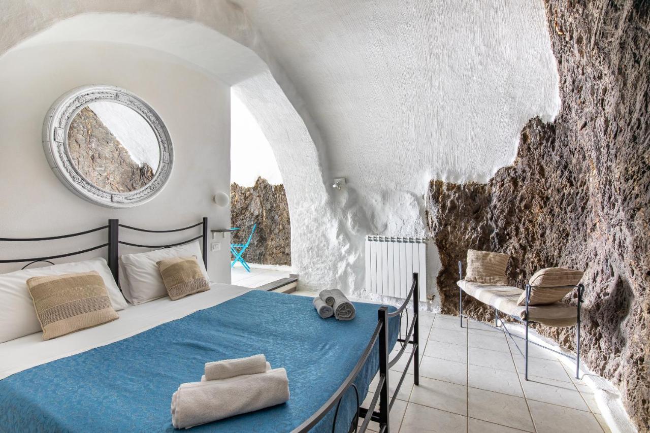 Pepita Apartment , Big Window To The Sea 마나롤라 외부 사진